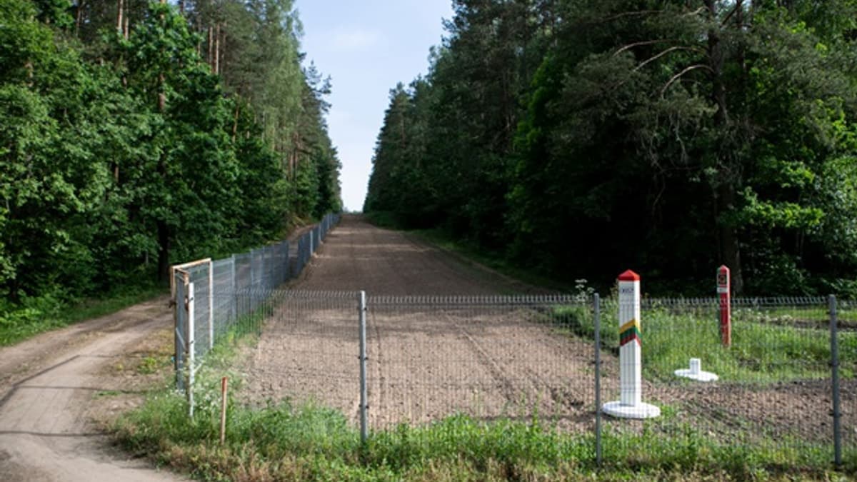 Litvánia 12 illegális alagutat tárt fel a fehérorosz határon a migráció megakadályozására