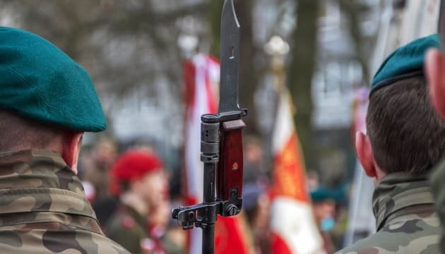 Lengyelországban rendszeresen küldenek mozgósító kártyákat a polgároknak