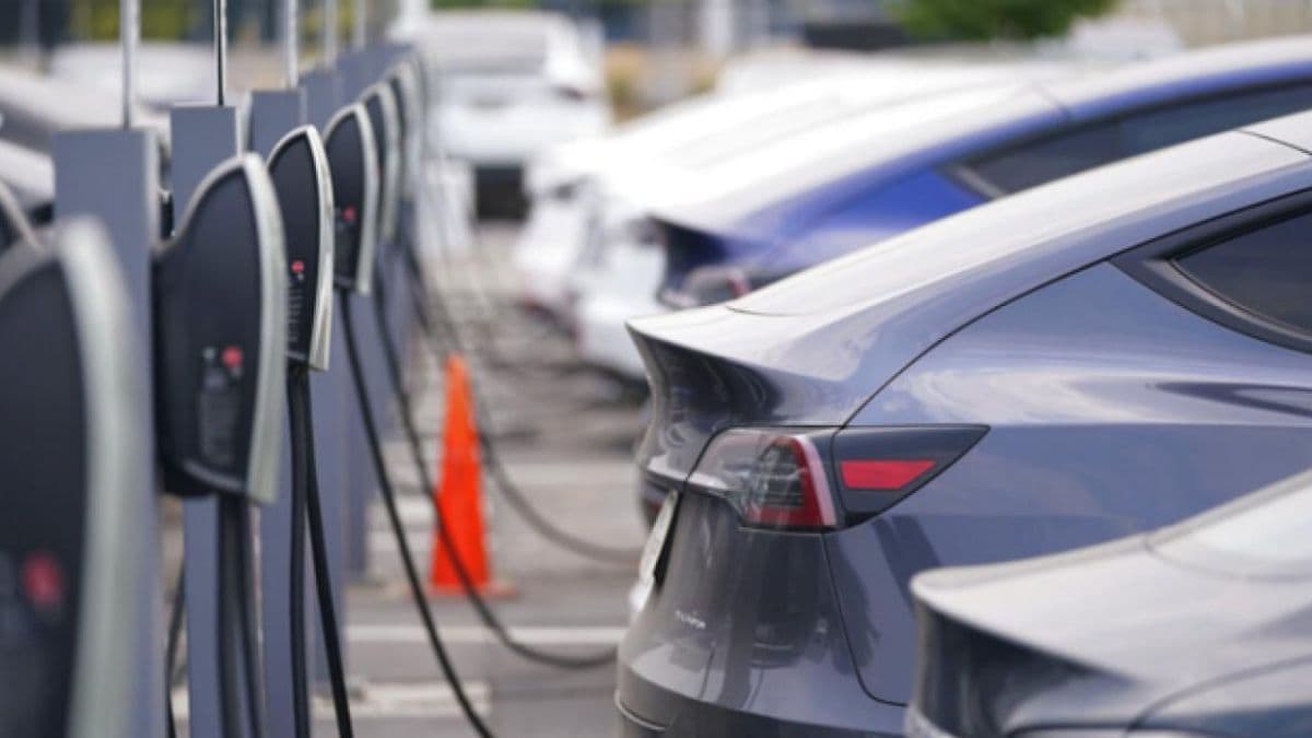Drasztikus visszaesés az elektromos autók iránti keresletben Ukrajnában