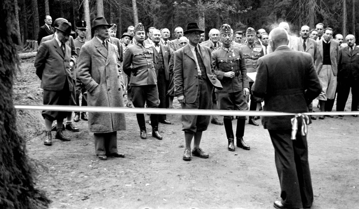 Mesés 1943-as pillanat: Új út készült Alsókálinfalva és Rahó között