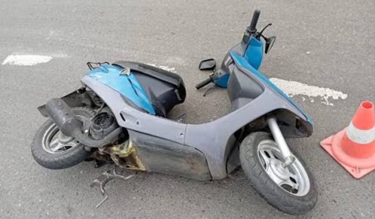 Súlyos sérülésekkel szállították kórházba a robogóbalesetben megsérült kisfiút