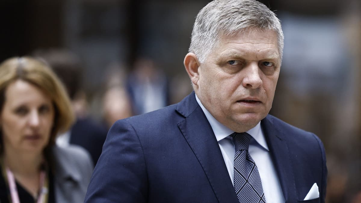 Fico lemondta fellépését Vučić támogatói rendezvényén Belgrádban