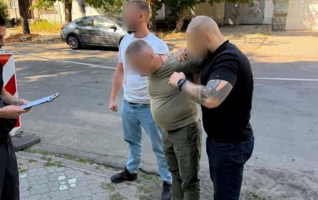 Korrupciós botrány rázza meg az ukrajnai toborzóközpontokat Mikolajivtól Kárpátaljáig