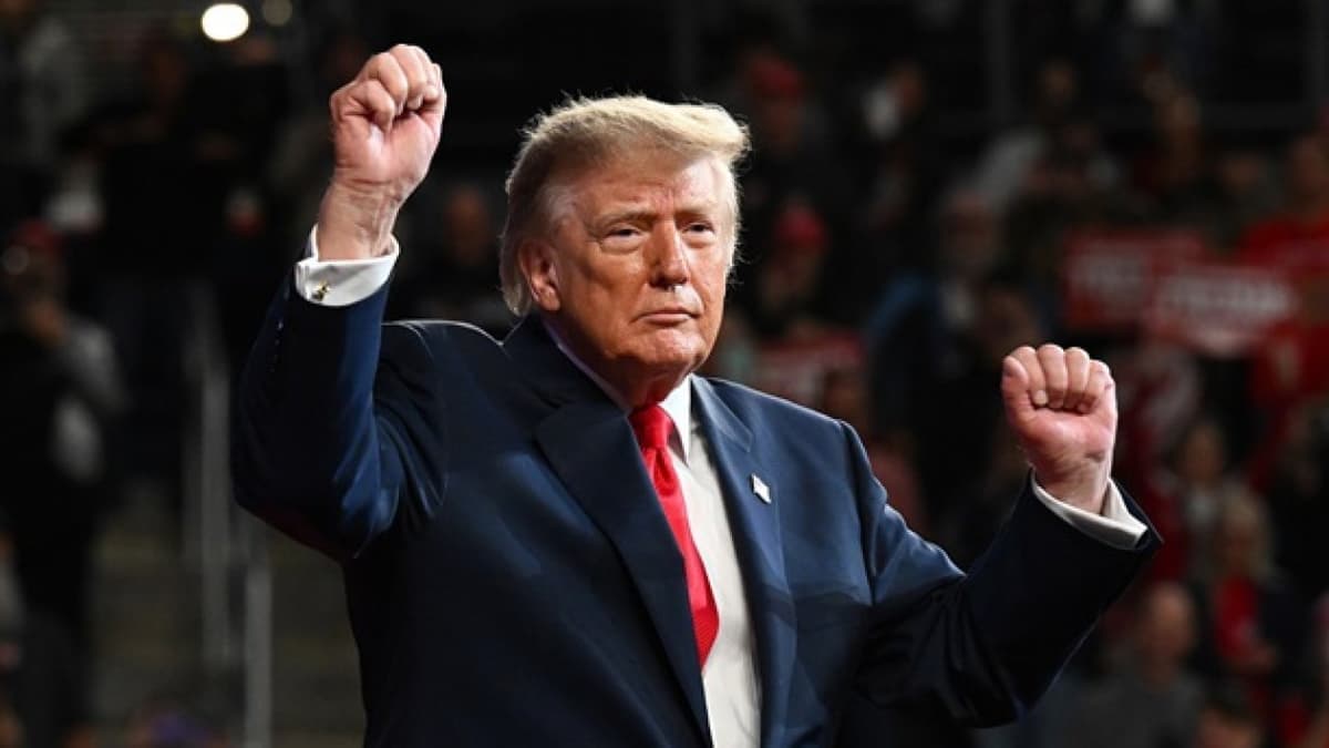 Az amerikaiak többsége szerint Trump felelősségre vonható bűncselekmények miatt