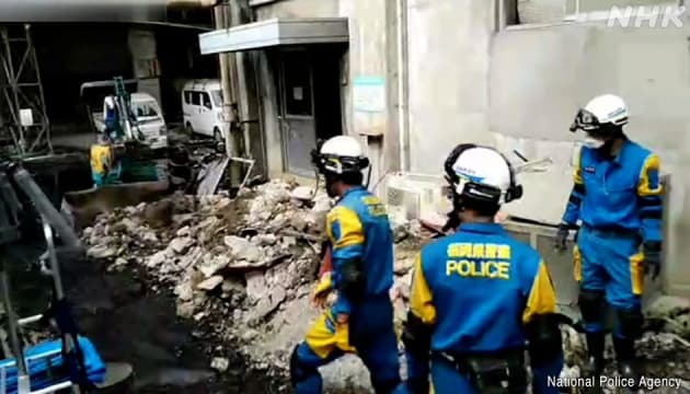 Száz feletti utórengés Japán délnyugati részén: folyamatos mentőakciók