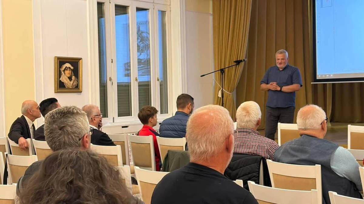 Munkácson a futball örök kötőerejét ünnepelték egy különleges esten