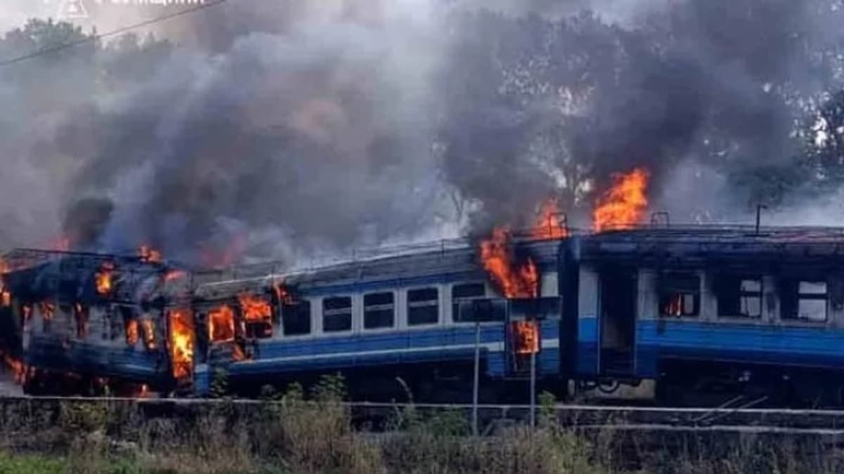 Orosz támadás érte a Kijev–Mikolajiv személyvonatot, utasok épségben kimenekítve