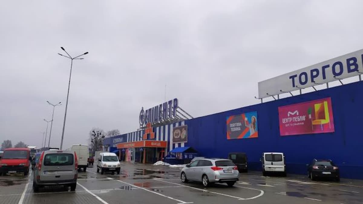 Kovelben fejszés támadás egy hipermarketben: többen megsérültek