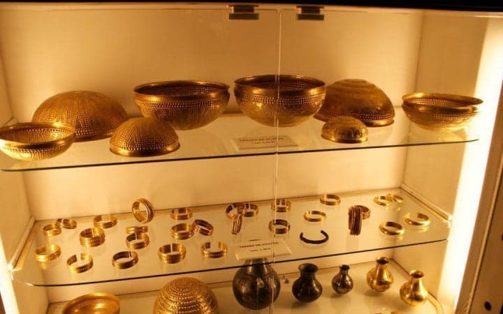 Fénysebességgel tűnt el több mint másfél millió euró értékű bronzkori kincs egy spanyol múzeumból