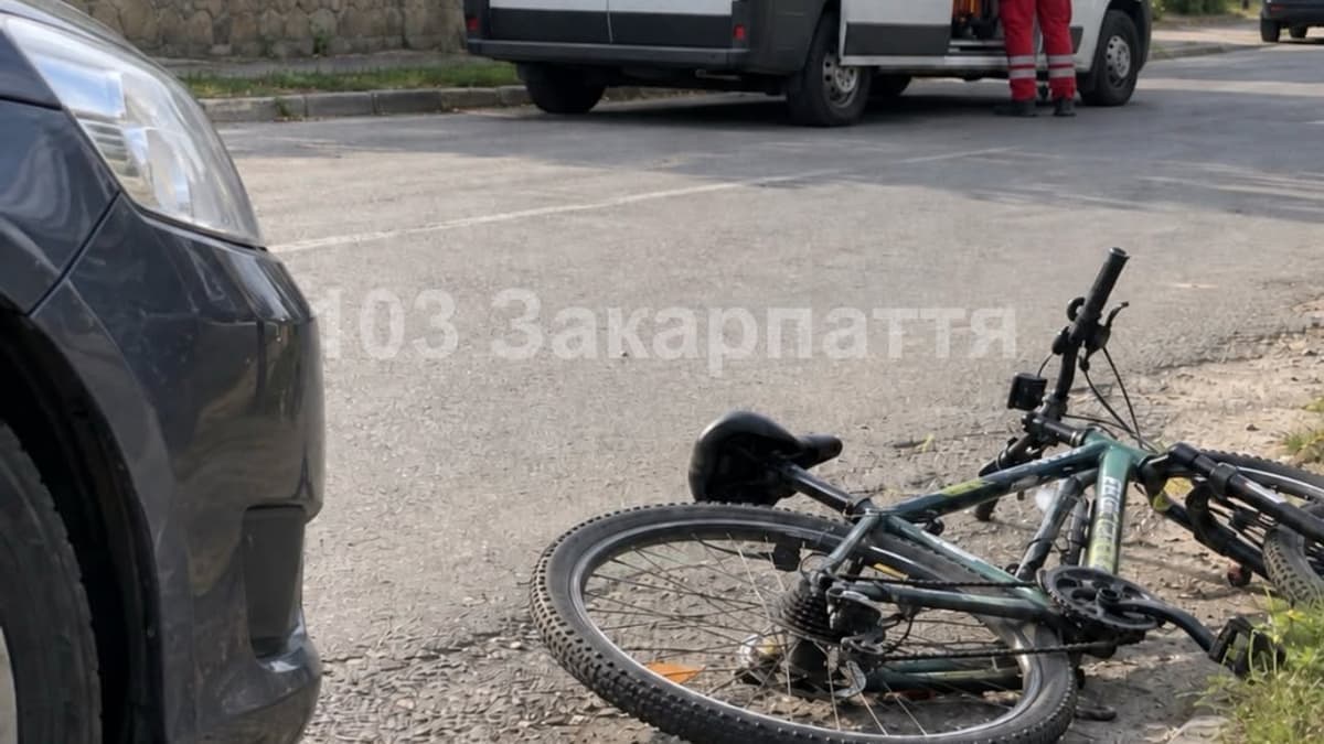Sérülésekkel szállítottak kórházba egy 13 éves kerékpárost Huszton