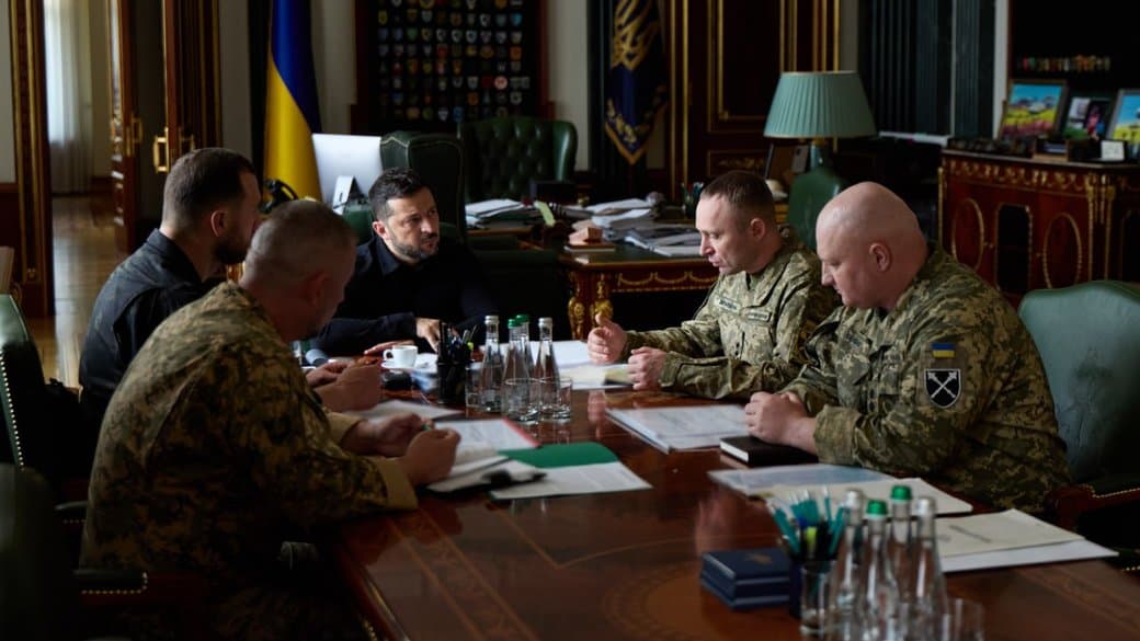 Átszervezések az ukrán hadsereg élén Mihajlo Drapatij javaslatára