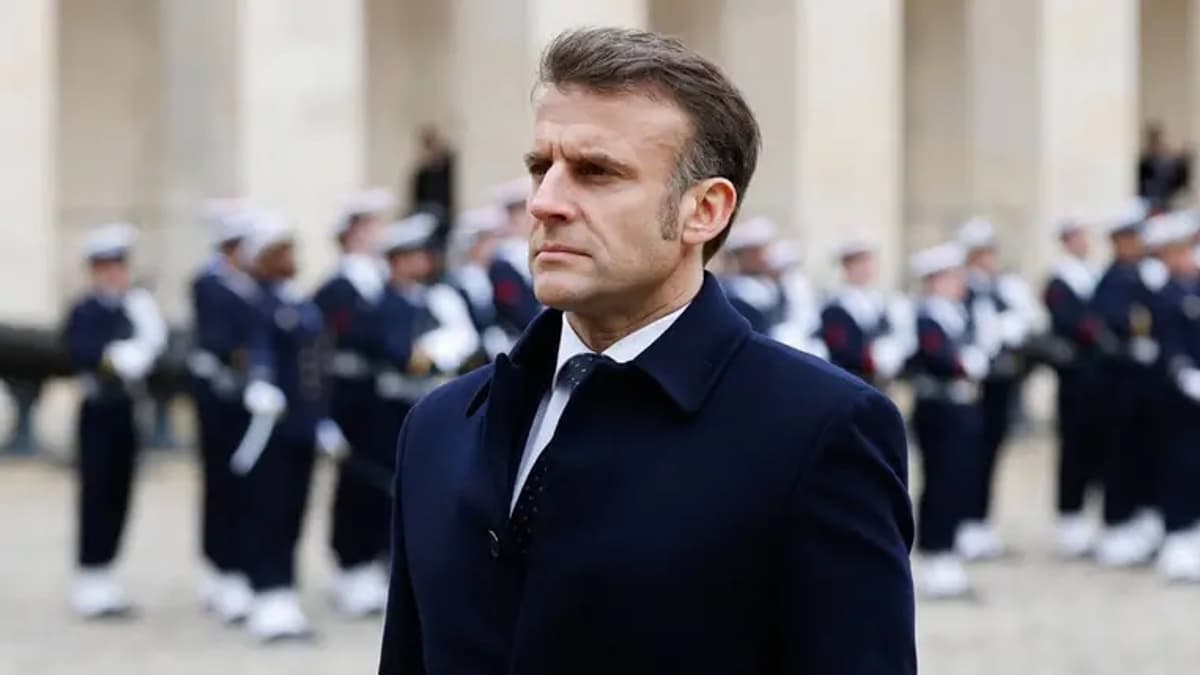 Macron figyelmeztet: Franciaország is veszélyben az orosz dróntámadások miatt