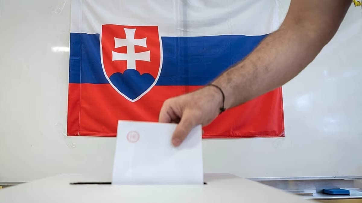 Szlovákiában önkormányzati és megyei választások zajlanak