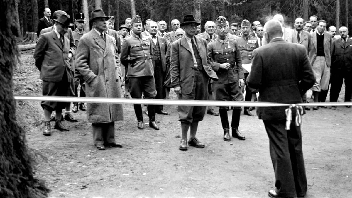 1943-ban átadták a Rakhiv és Kalyne közötti új utat Kárpátalján