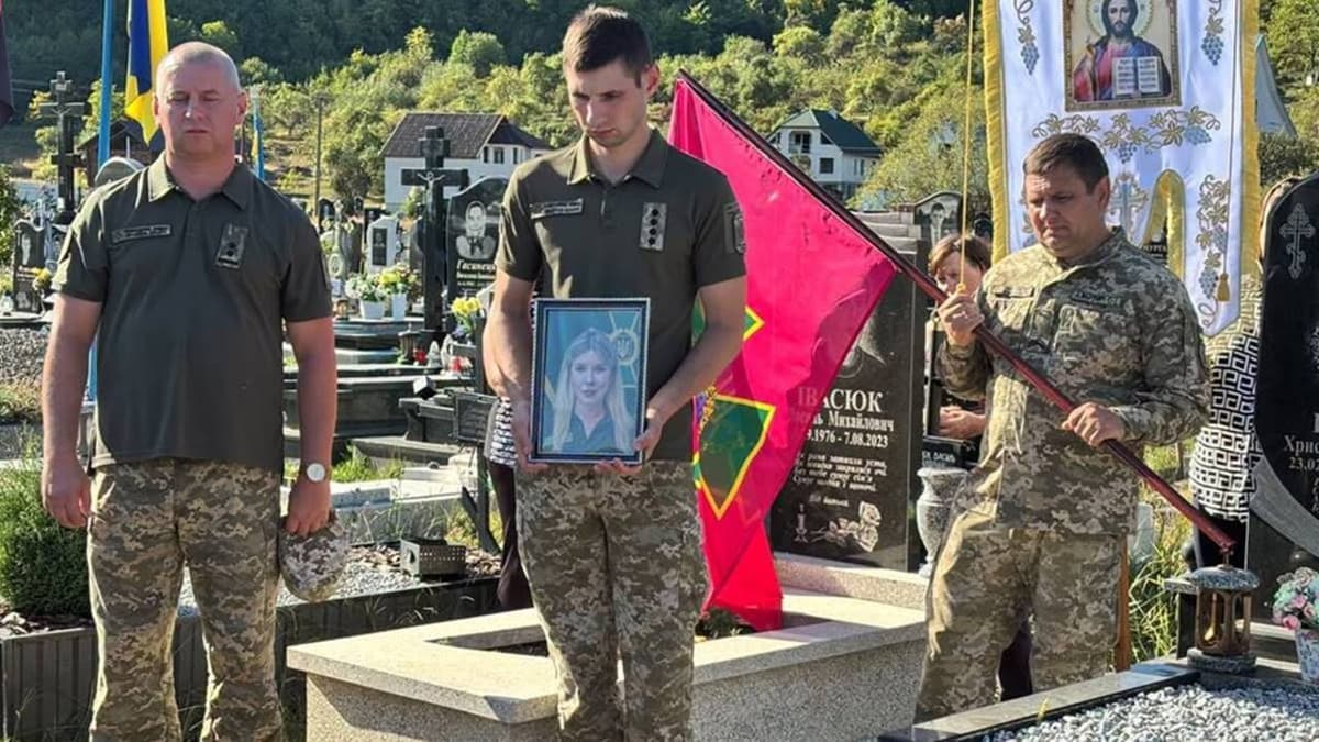 Kárpátaljai határőrnő hősi halált halt Harkiv megyében