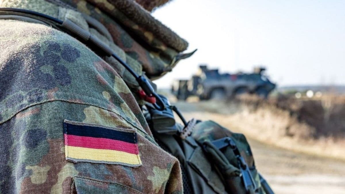 Németország szigorít: engedélyhez kötik a férfiak külföldi tartózkodását
