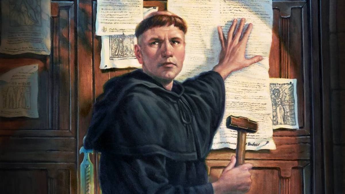 Október 31.: A reformáció emlékére országszerte megemlékeznek a protestáns közösségek