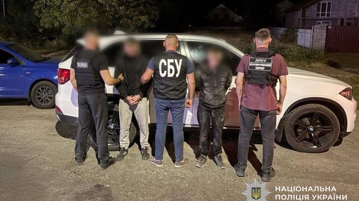 Embercsempészeket fogtak el Ungvár környékén: több ezer dollárt kértek a hadkötelesektől