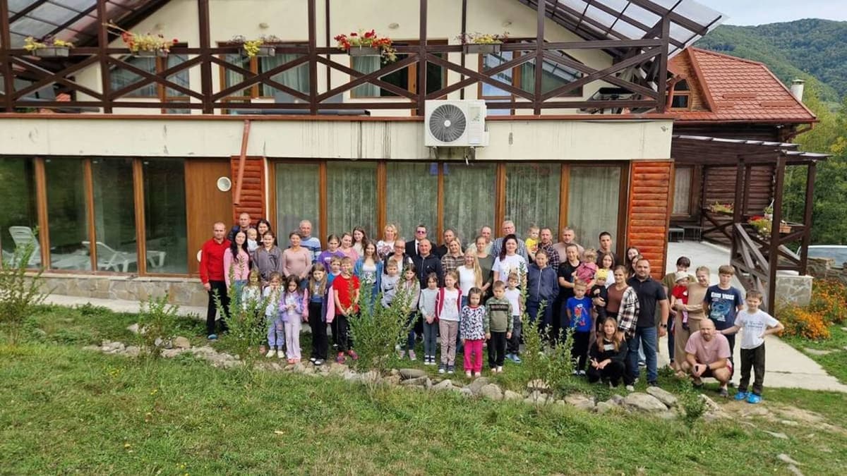 Kárpátaljai nagycsaládos önkéntes hétvége a Vadvölgy panzióban