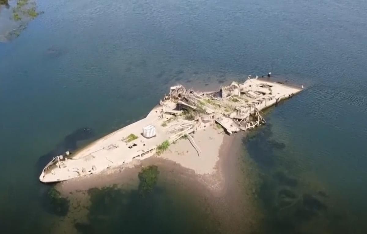 Aszály sújtotta Szerbiában bukkant fel a „Slovenian” gőzös roncs a Száva folyóból