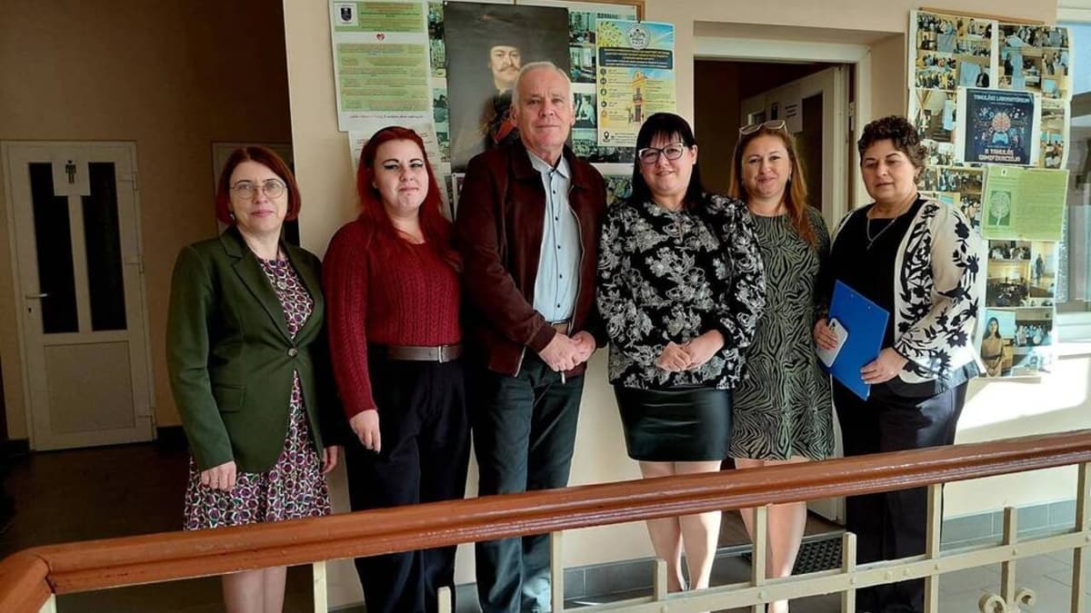Beregszászi pedagógusok az egymástól tanulás innovatív módszerével ismerkedtek