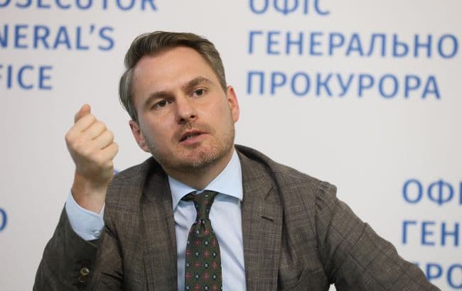 Kravcsenko: Nincs összefüggés a NABU korrupciós vizsgálatával, aktívan támogatja a nyomozást