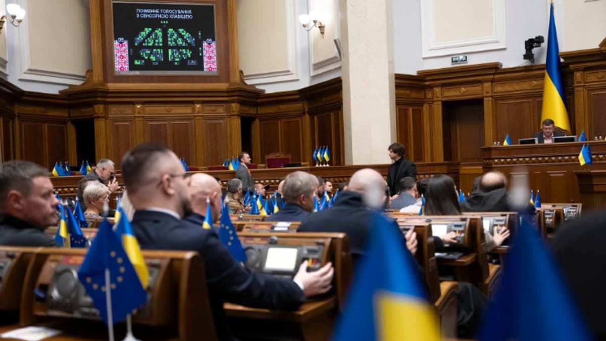 Ukrajna átalakítja az államigazgatást: vezetői pozíciók és létszámok újraértékelése