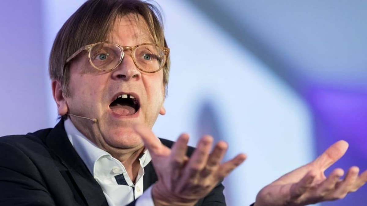 Vizsgálat indult Guy Verhofstadt egykori miniszterelnök ellen Belgiumban