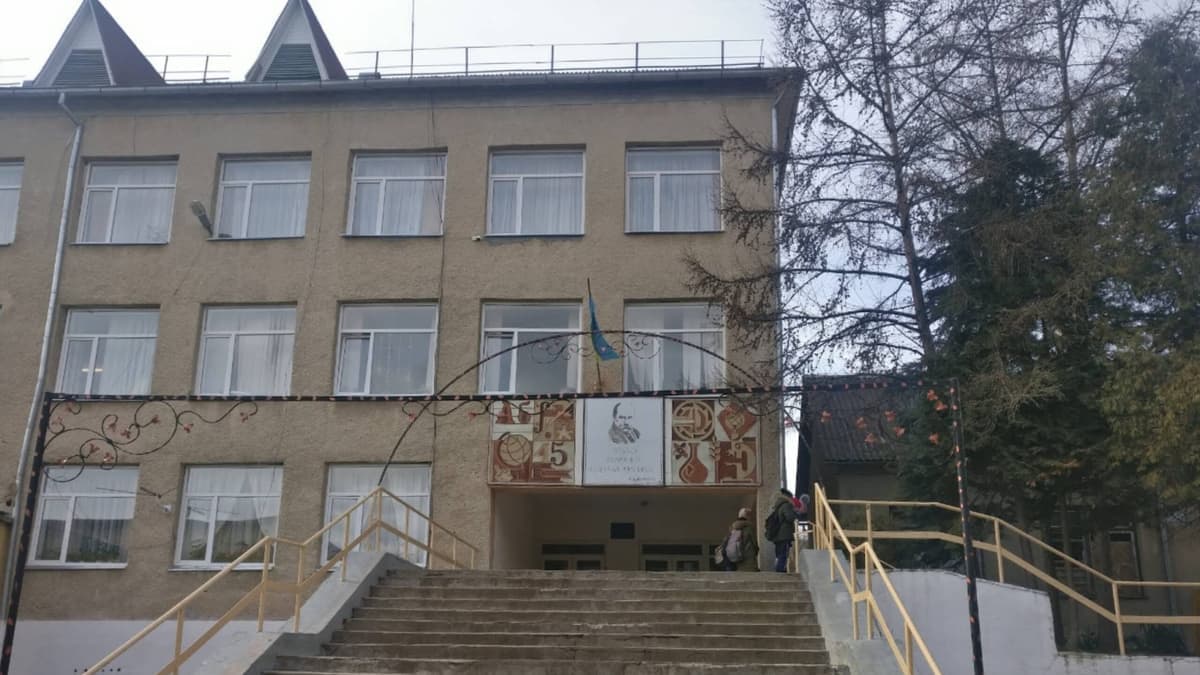 Kárpátaljai líceumban közel 570 ezer hrivnyát sikkasztottak, ötöt vádolnak meg