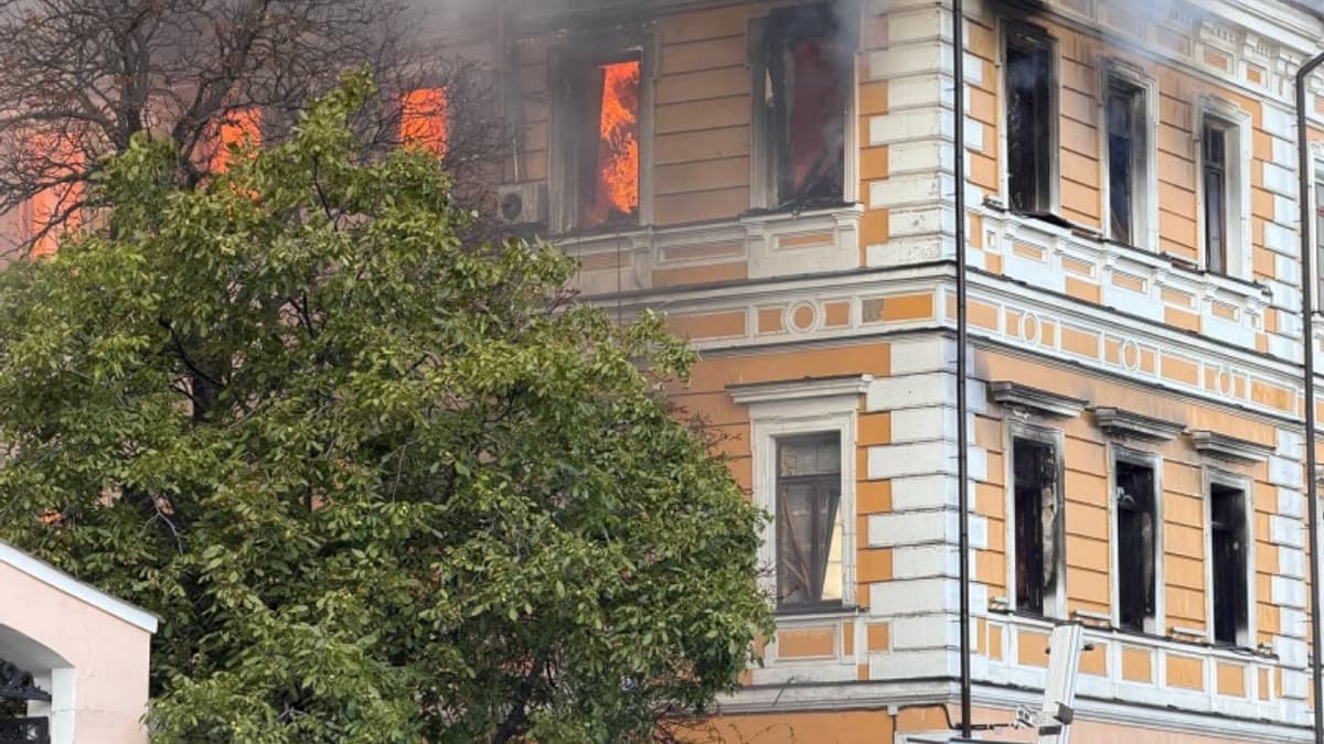 Orosz dróncsapás súlyos károkat okozott az Ukrán Nemzeti Tudományos Akadémiánál Kijevben
