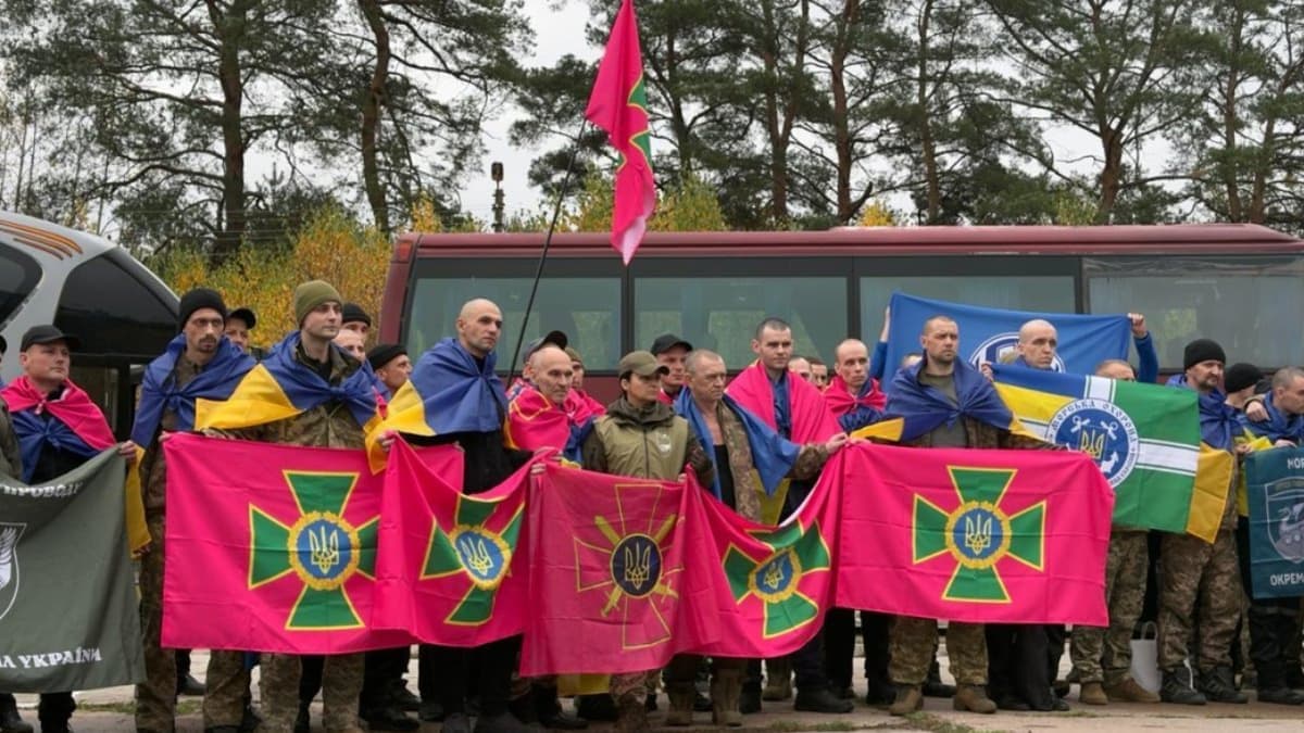 270 ukrán hadifoglyot engedtek szabadon az orosz fogságból