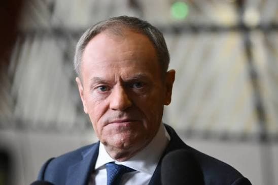 Tusk figyelmeztet: Oroszország eszkalációra készül az ősz és tél során