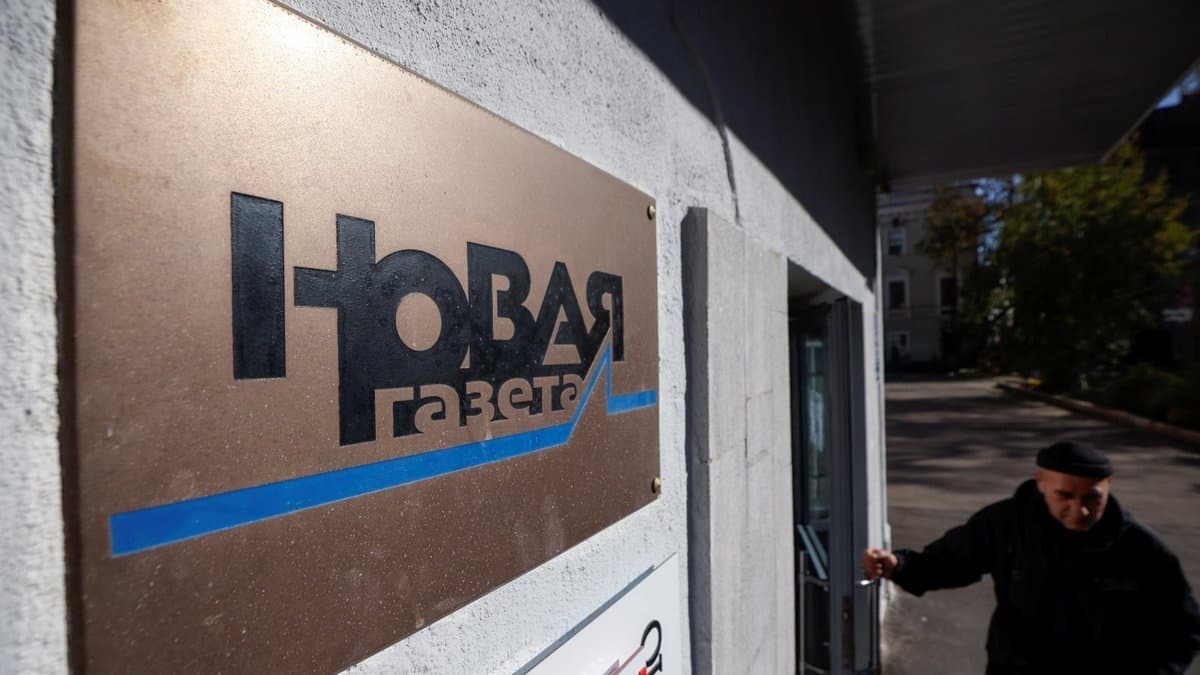 Bezár a Kremli nyomása miatt a Novaja Gazeta, az egyik utolsó független orosz lap