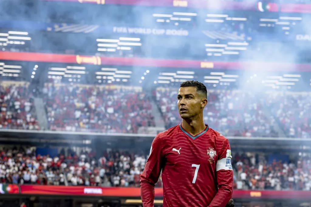 Cristiano Ronaldo új kihívásra készül: producer és színész lesz egy brit focidarabban