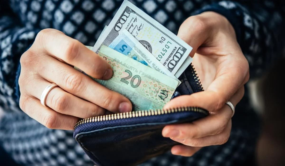 Fokozatosan erősödik a hrivnya a dollárral és euróval szemben Ukrajnában
