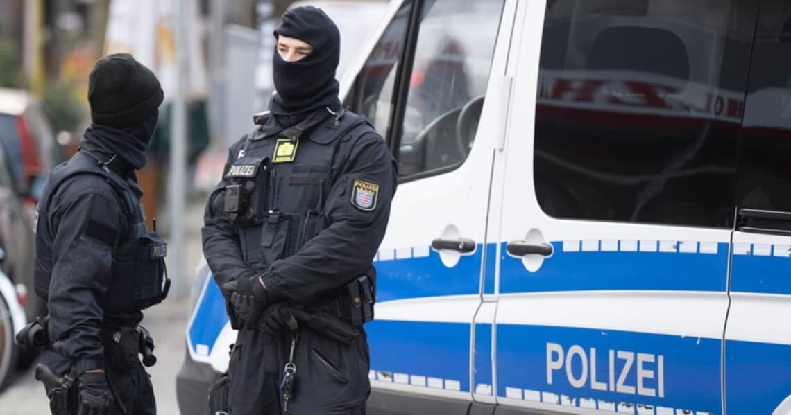 Németországban titkos fegyverbunkerre bukkantak: orosz ügynökök állhatnak a háttérben