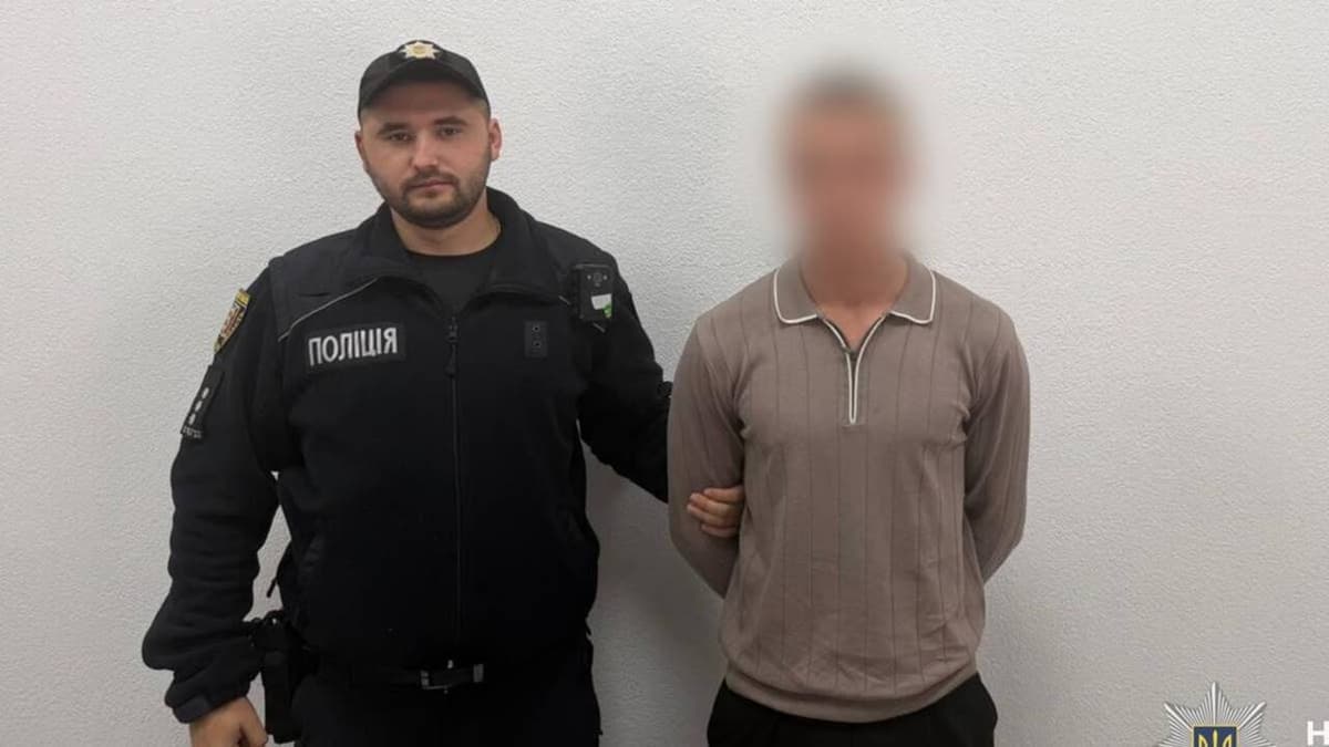 Tini támadó balaklavában: késsel és légpisztollyal rabolt Kárpátalján