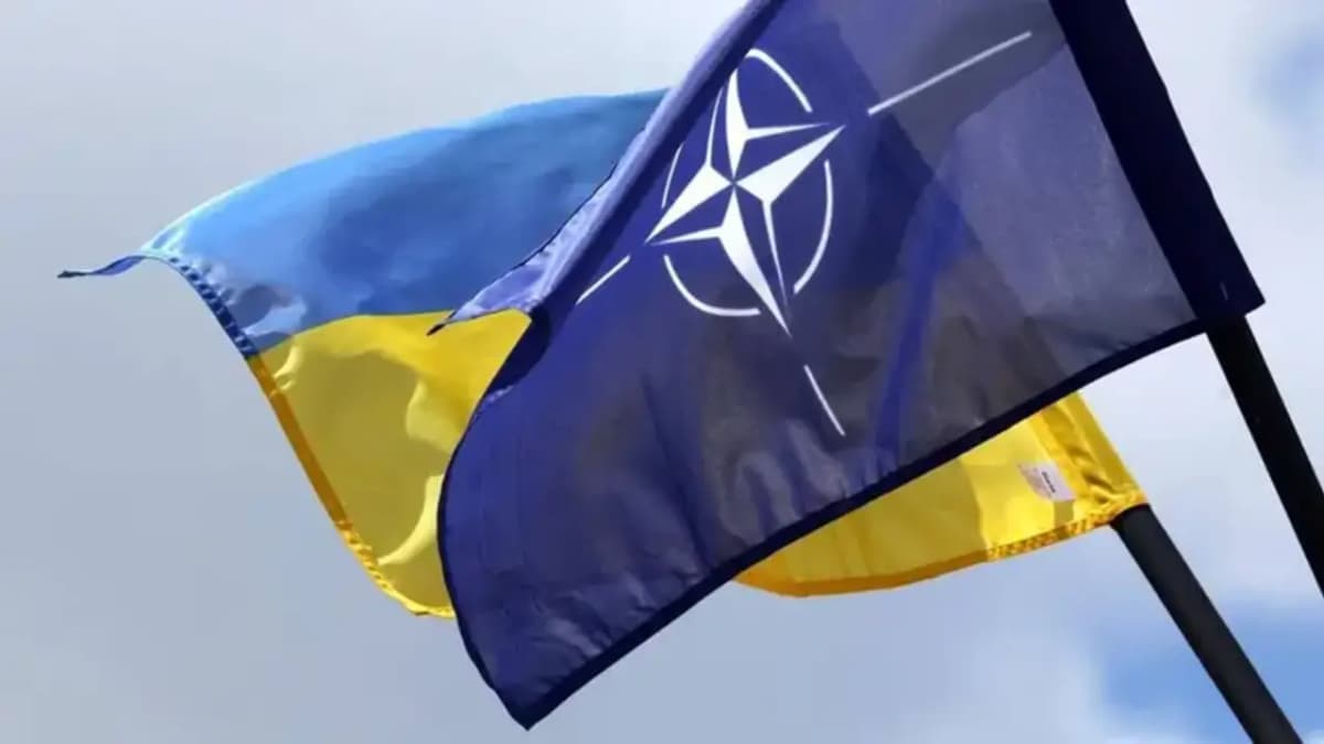 NATO főparancsnok: a hibrid támadások Ukrajna támogatását akarják meggyengíteni