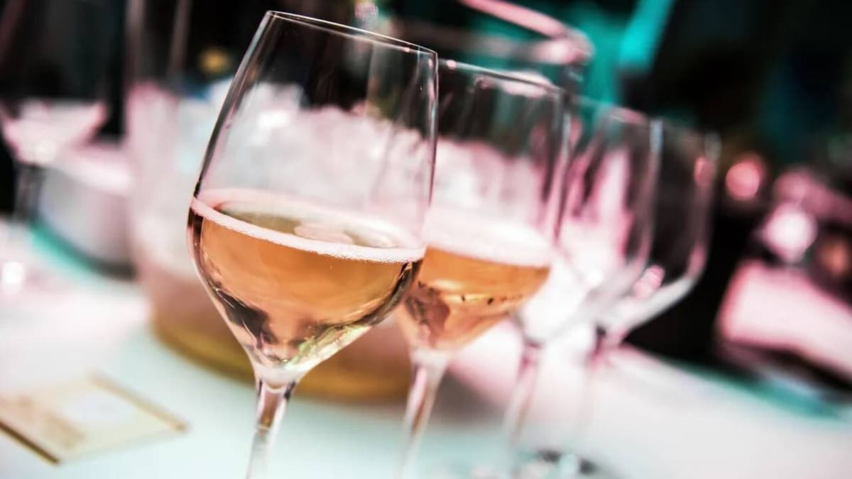 Egyetlen nagyobb alkoholfogyasztás is gyorsan megváltoztatja az agy immunsejtjeit
