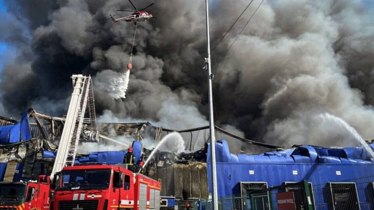 Országszerte négy Epicentr hipermarketet értek orosz légicsapások Ukrajnában