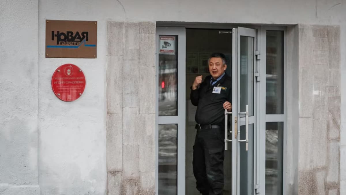 Kilakoltatás fenyegeti a Novaja Gazeta szerkesztőségét Moszkvában