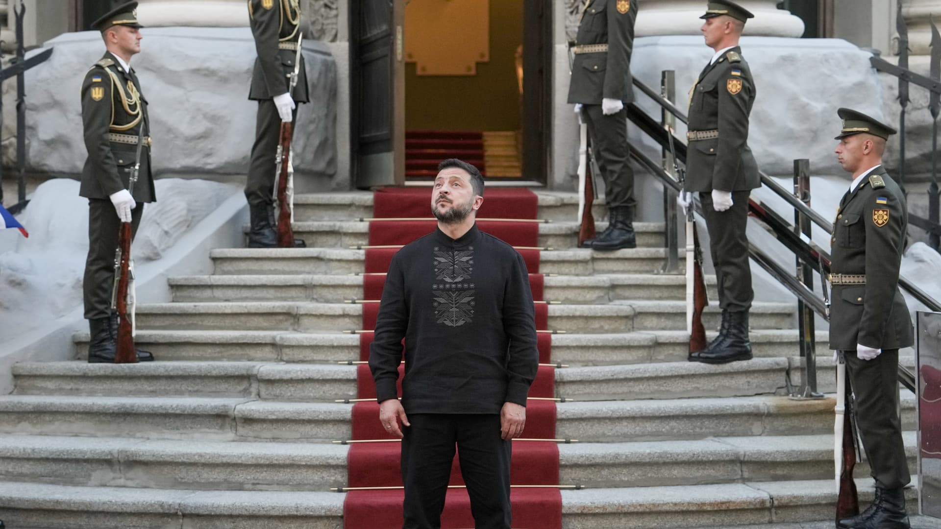 Két magyar állampolgár is kitüntetést kapott Kijevben az ukrán háborús erőfeszítésekért