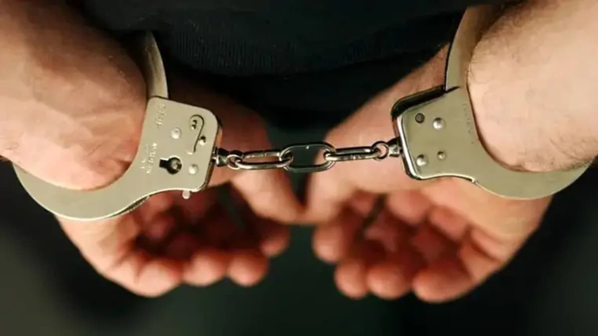 Gyermekpornográfia miatt vádolnak egy kaposvári férfit