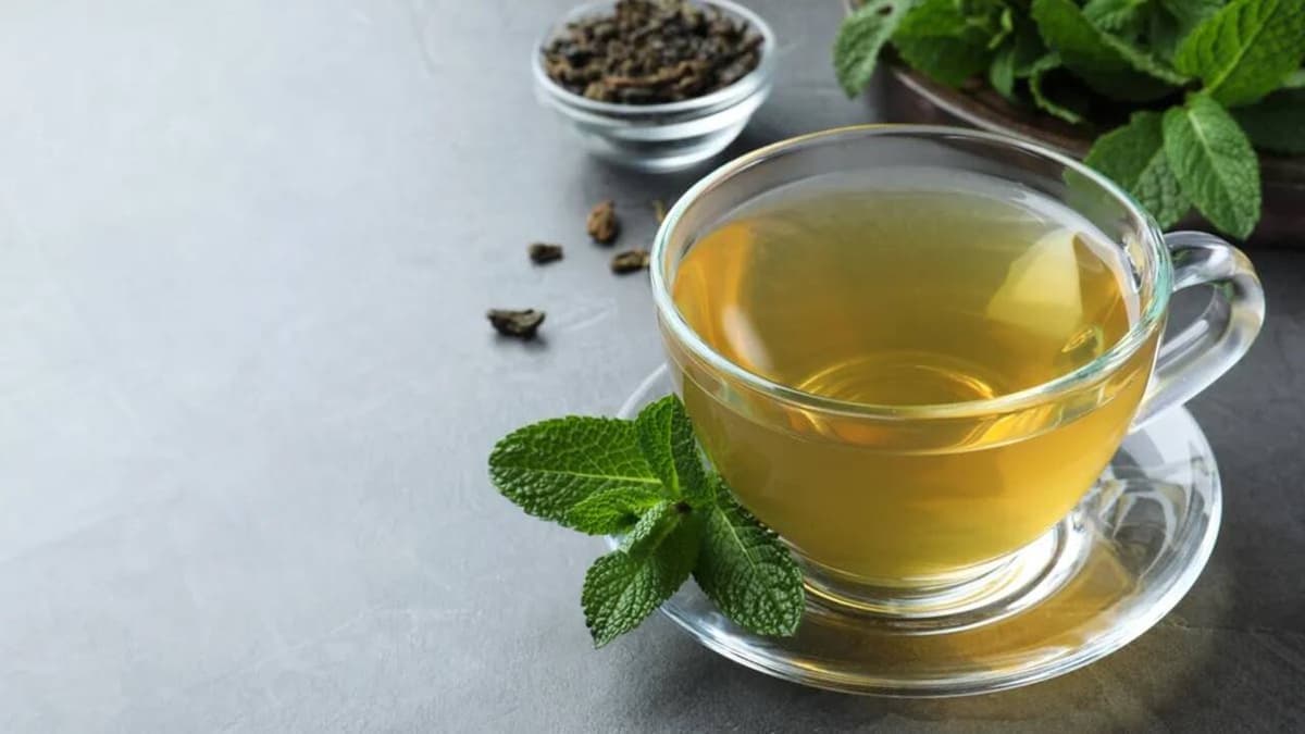 Fodormenta tea: gyengéd megoldás a gyomorgörcsökre, de nem mindenkinek ajánlott