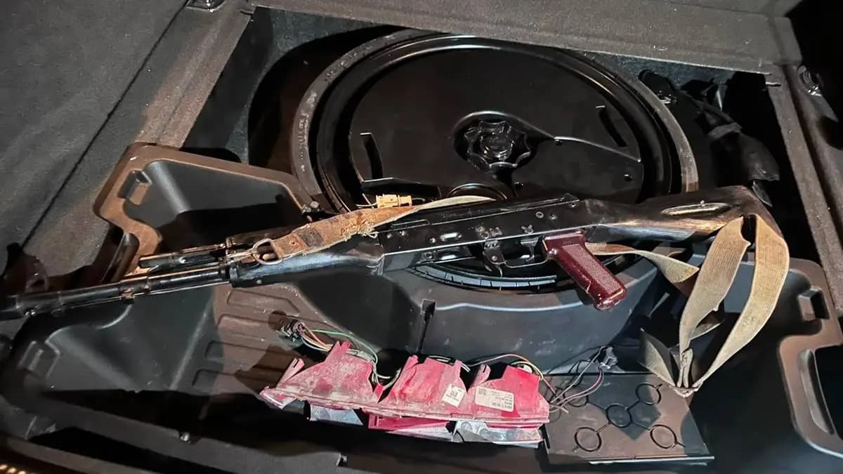 Illegális fegyverrel közlekedő férfit fogtak el Mala Kopanyában