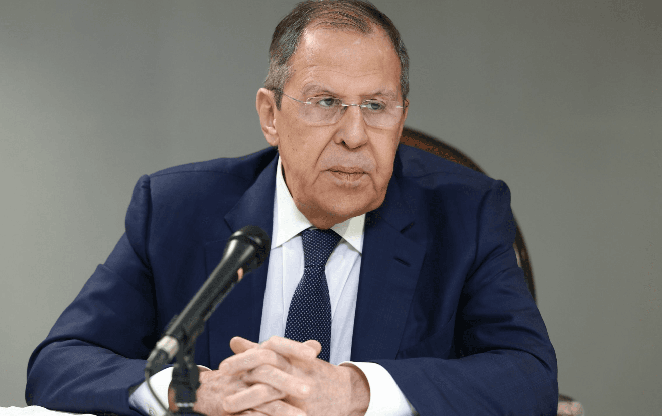 Lavrov: A NATO Északi-sarki Katonai Lépései Komoly Biztonsági Kockázatot Jelentenek Oroszországra