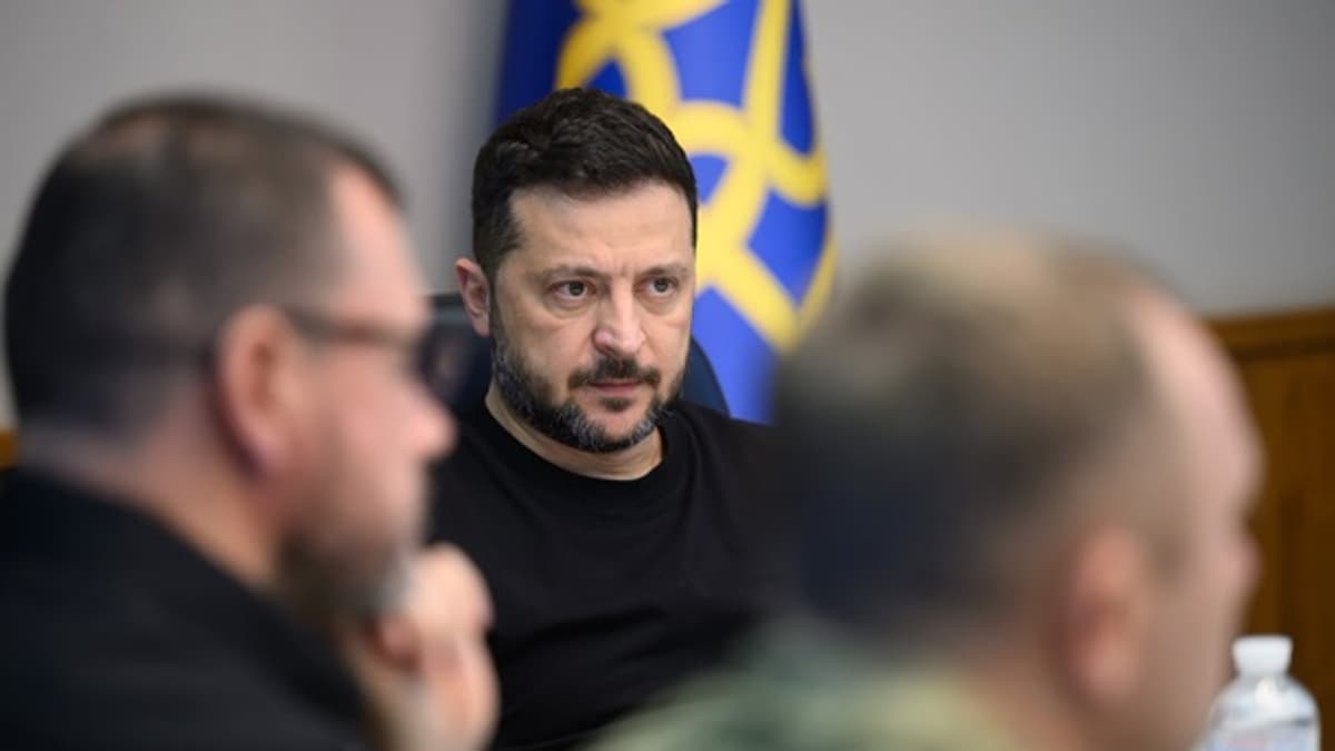 Zelenszkij jóváhagyta Ukrajna nagy hatótávolságú katonai műveleteinek tervét