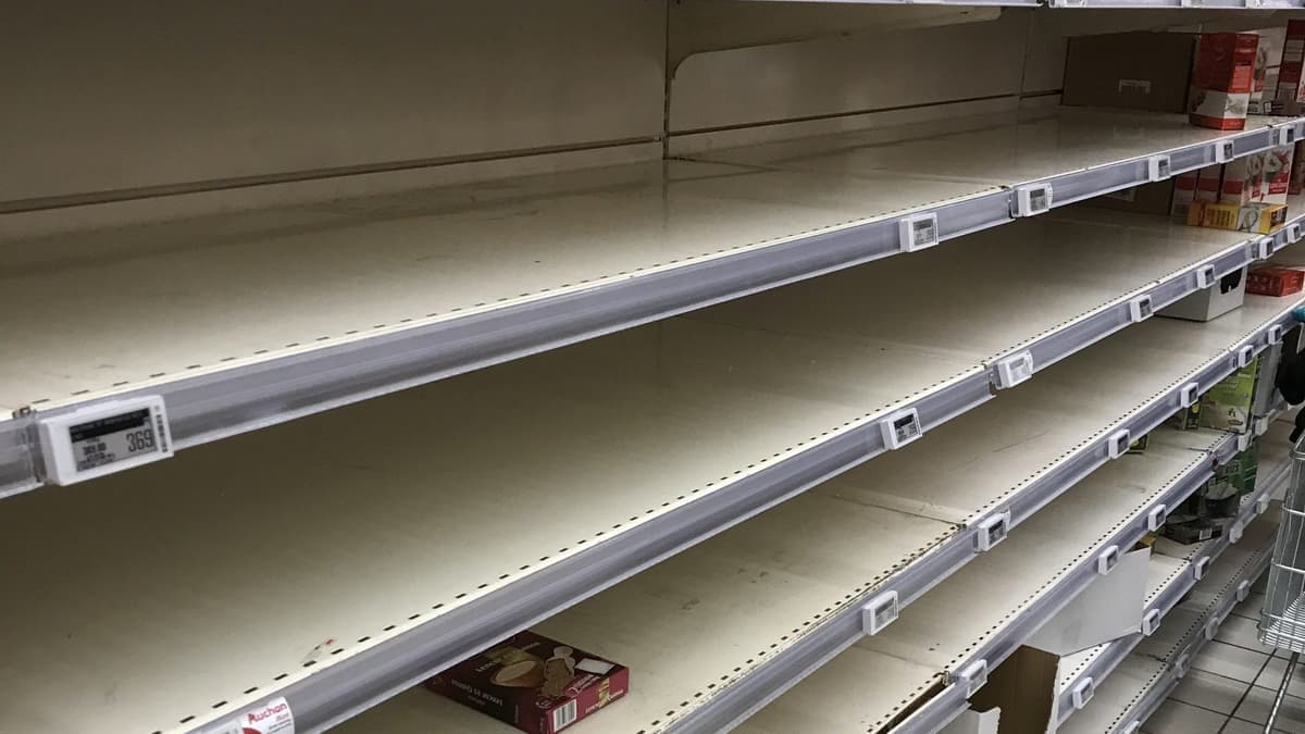 Felesleges volt a tartós élelmiszerek korlátozása a boltokban, állítja az agrárminiszter