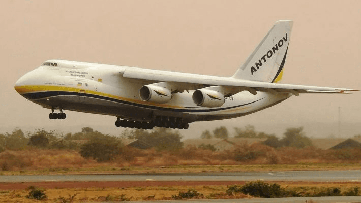Német belügy: Nem szállított katonai rakományt az ukrán An-124-es Lipcsében