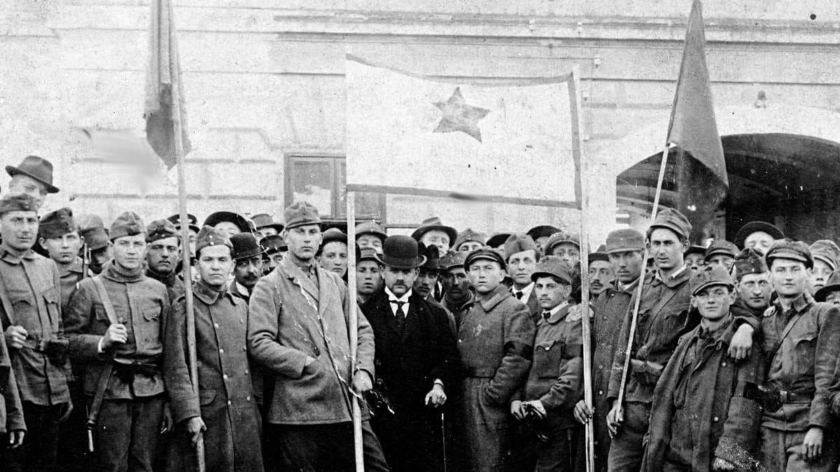 Őszirózsás forradalom: 108 éve új korszak kezdődött Magyarországon
